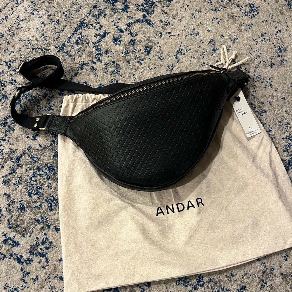 Andar Tatum Crossbody/Hobo Bag in Black Woven. NWT.
